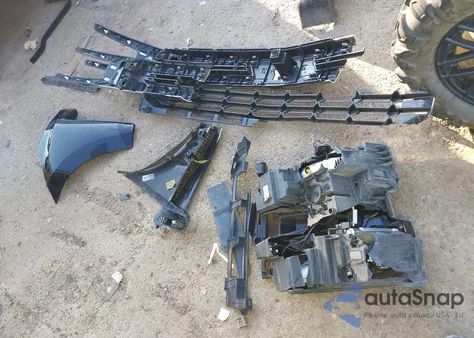 2022 Chevrolet Silverado 1500 Ltd 4Wd Short Bed Lt With 2Fl from USA, damaged, VIN 3GCPYJEK7NG102261